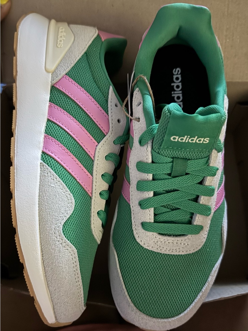 Adidas Run 60’s 4.0 RETO‼️Sz 6.5 Green and Pink Classic Low-Top Sneakers - Picture 3 of 10